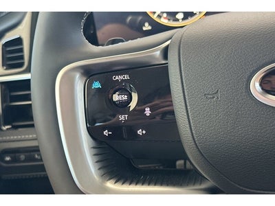 2027 INFINITI QX80 Luxe 4WD