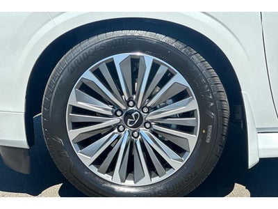 2027 INFINITI QX80 Luxe 4WD