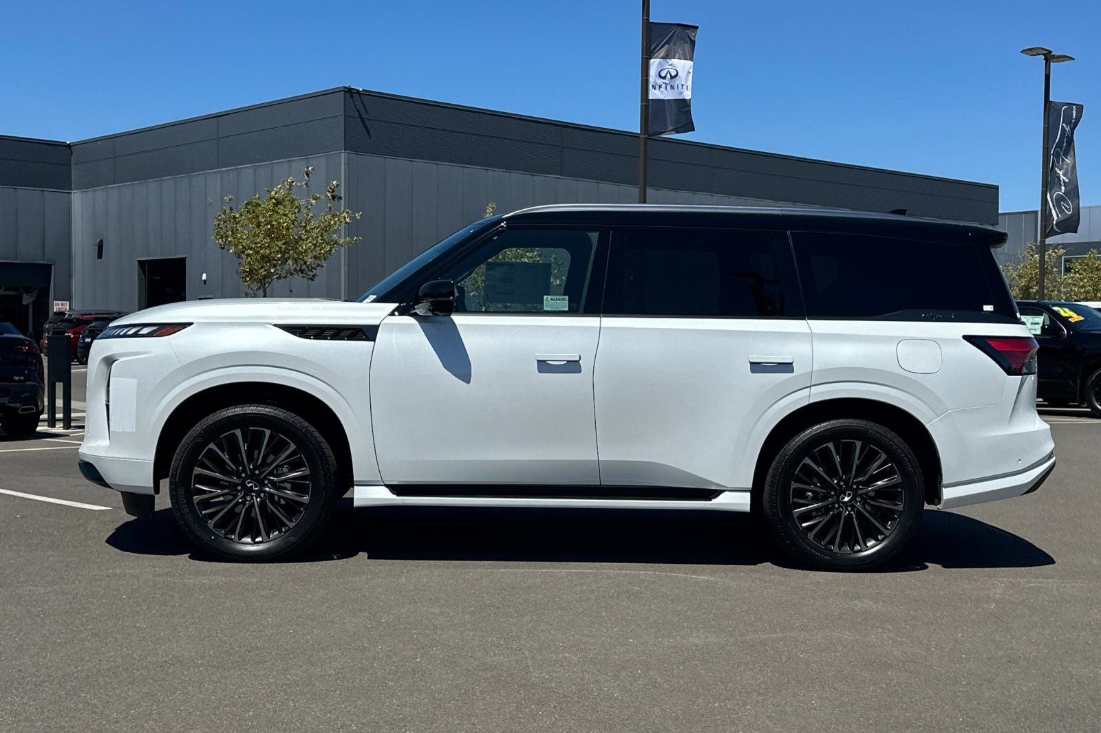 2027 INFINITI QX80 Autograph 4WD