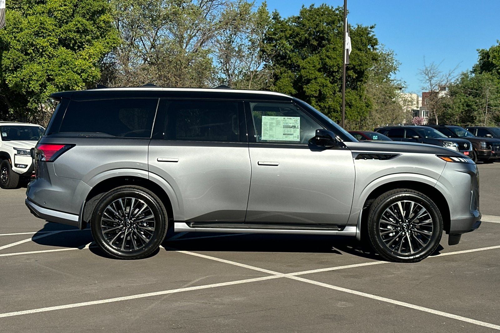 2026 INFINITI QX80 Autograph 4WD