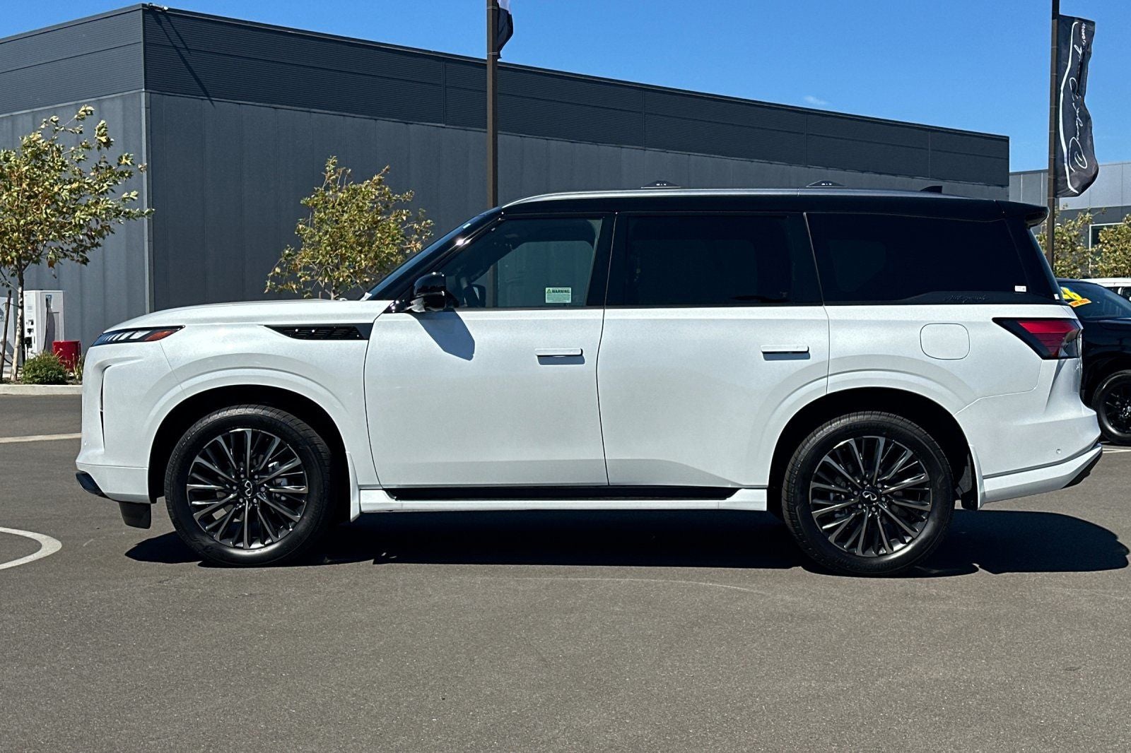 2027 INFINITI QX80 Autograph 4WD