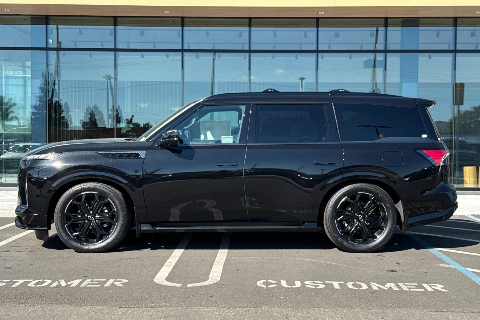 2026 INFINITI QX80 Sport 4WD