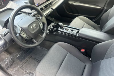 2025 Toyota Prius LE