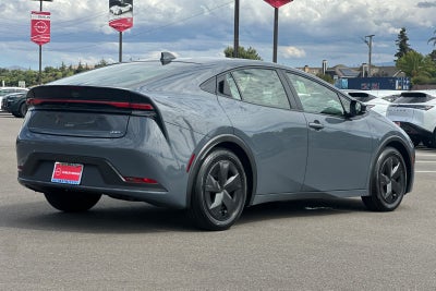 2025 Toyota Prius LE