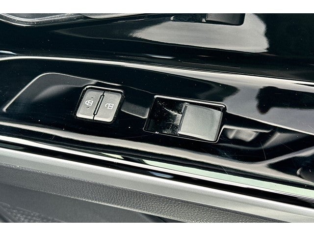 2025 Subaru Solterra Premium