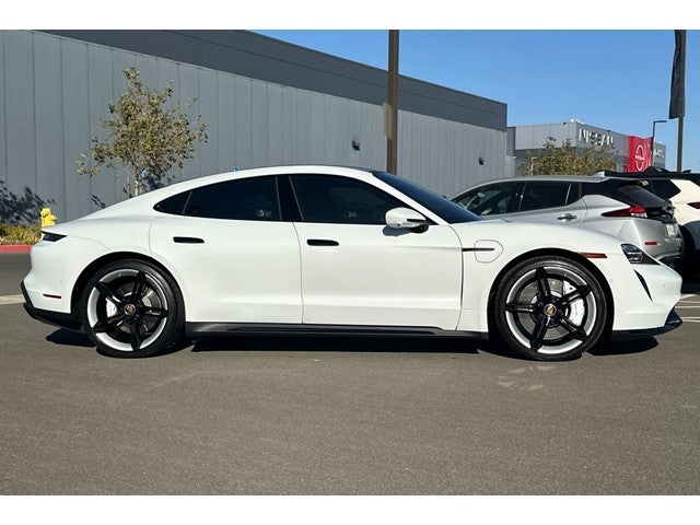 2023 Porsche Taycan Turbo