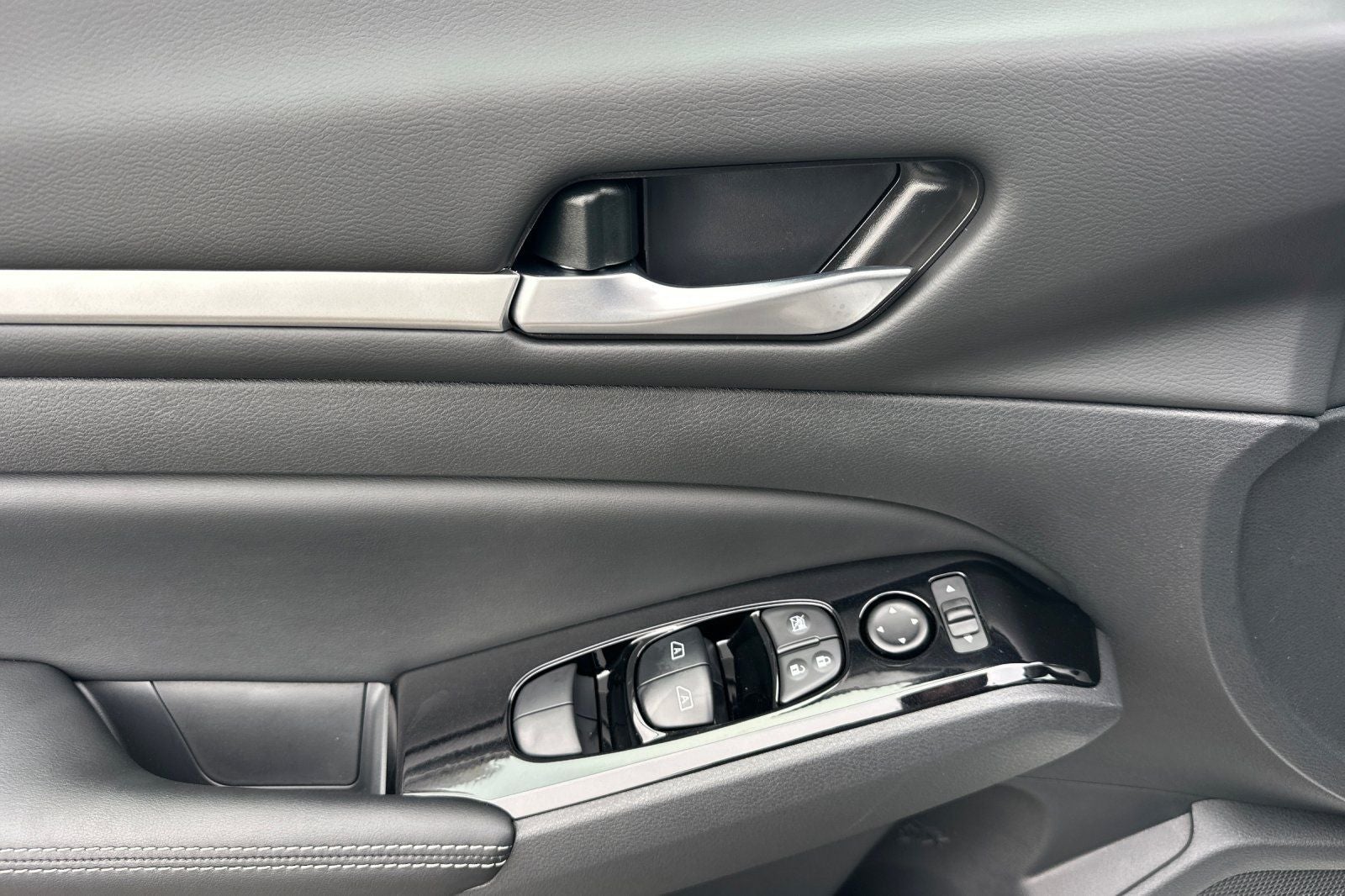 2025 Nissan Altima 2.5 SL