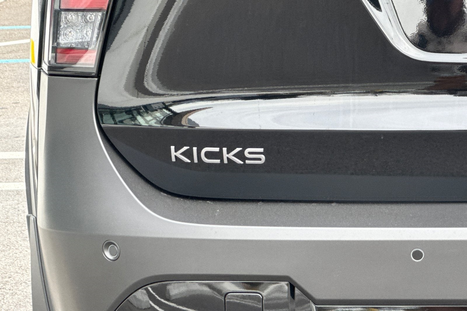 2025 Nissan Kicks S