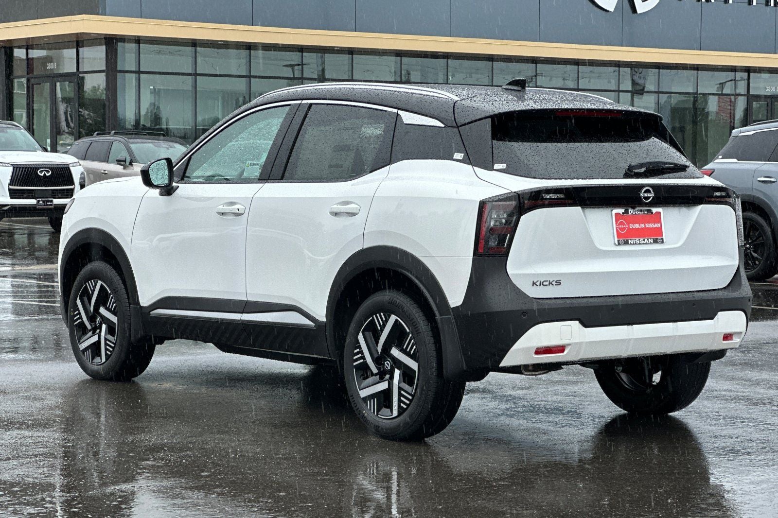 2026 Nissan Kicks SV