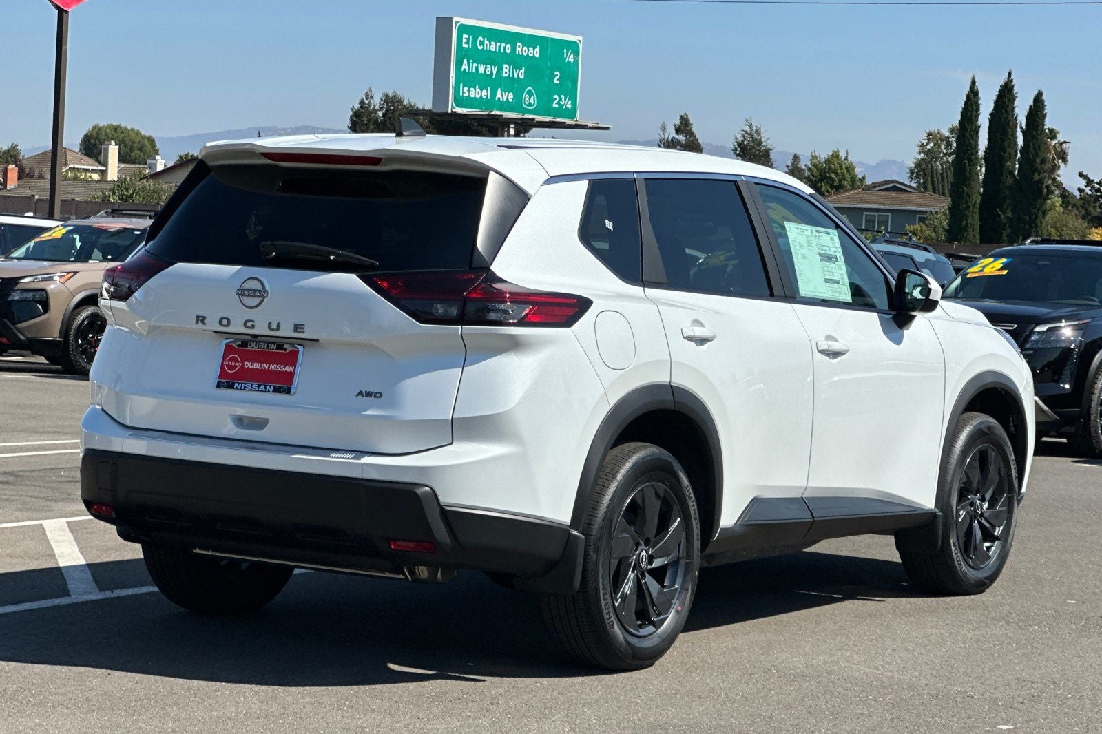 2026 Nissan Rogue SV