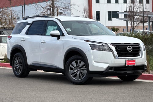 2025 Nissan Pathfinder SV