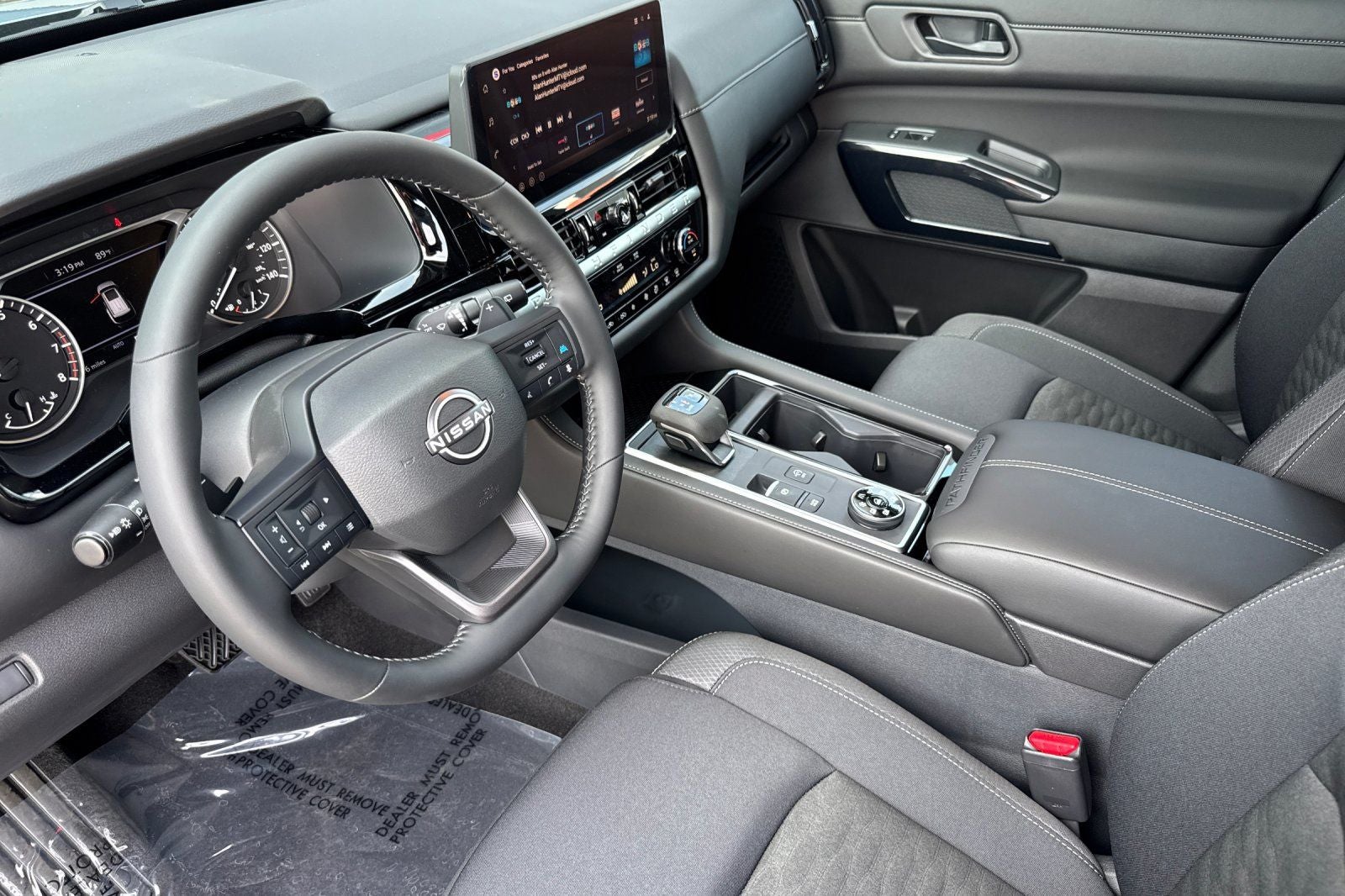 2026 Nissan Pathfinder SV