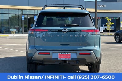 2026 Nissan Pathfinder SL