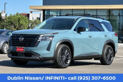 2026 Nissan Pathfinder SL