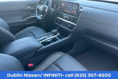 2026 Nissan Pathfinder SL