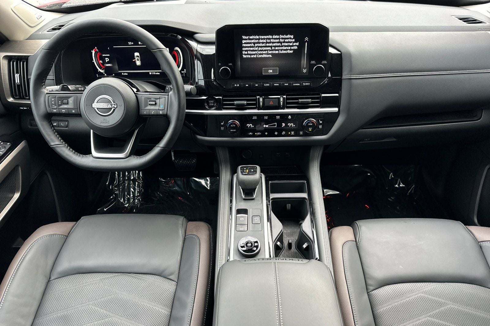 2025 Nissan Pathfinder Platinum