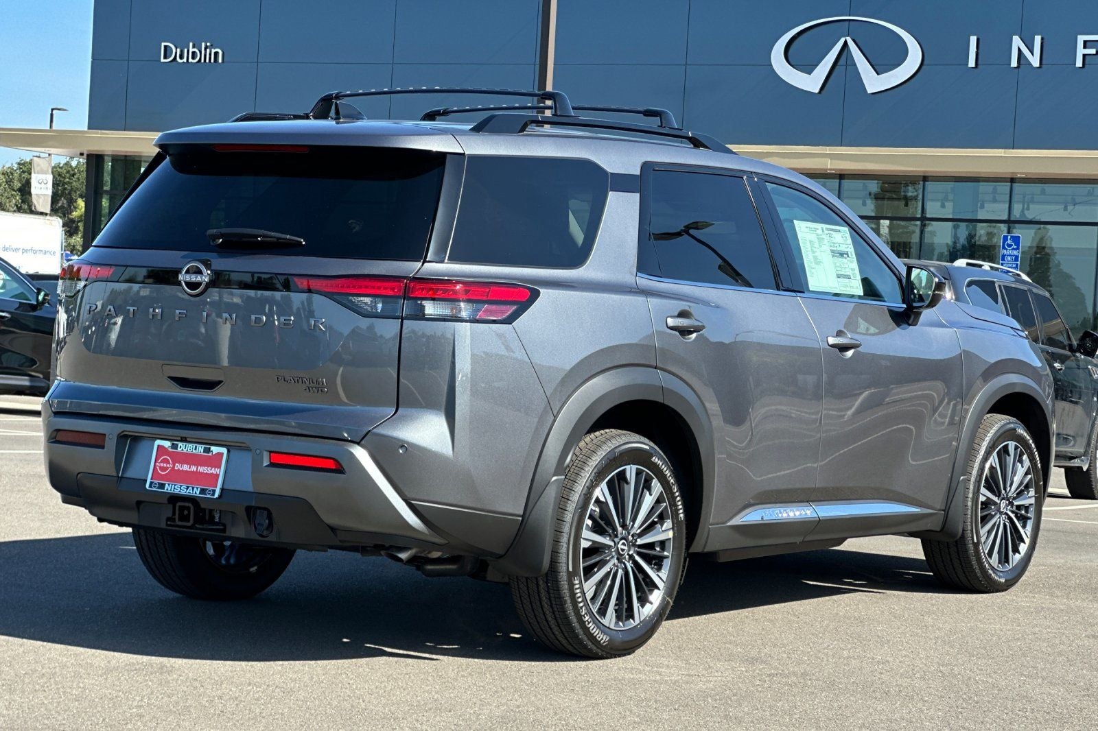 2026 Nissan Pathfinder Platinum