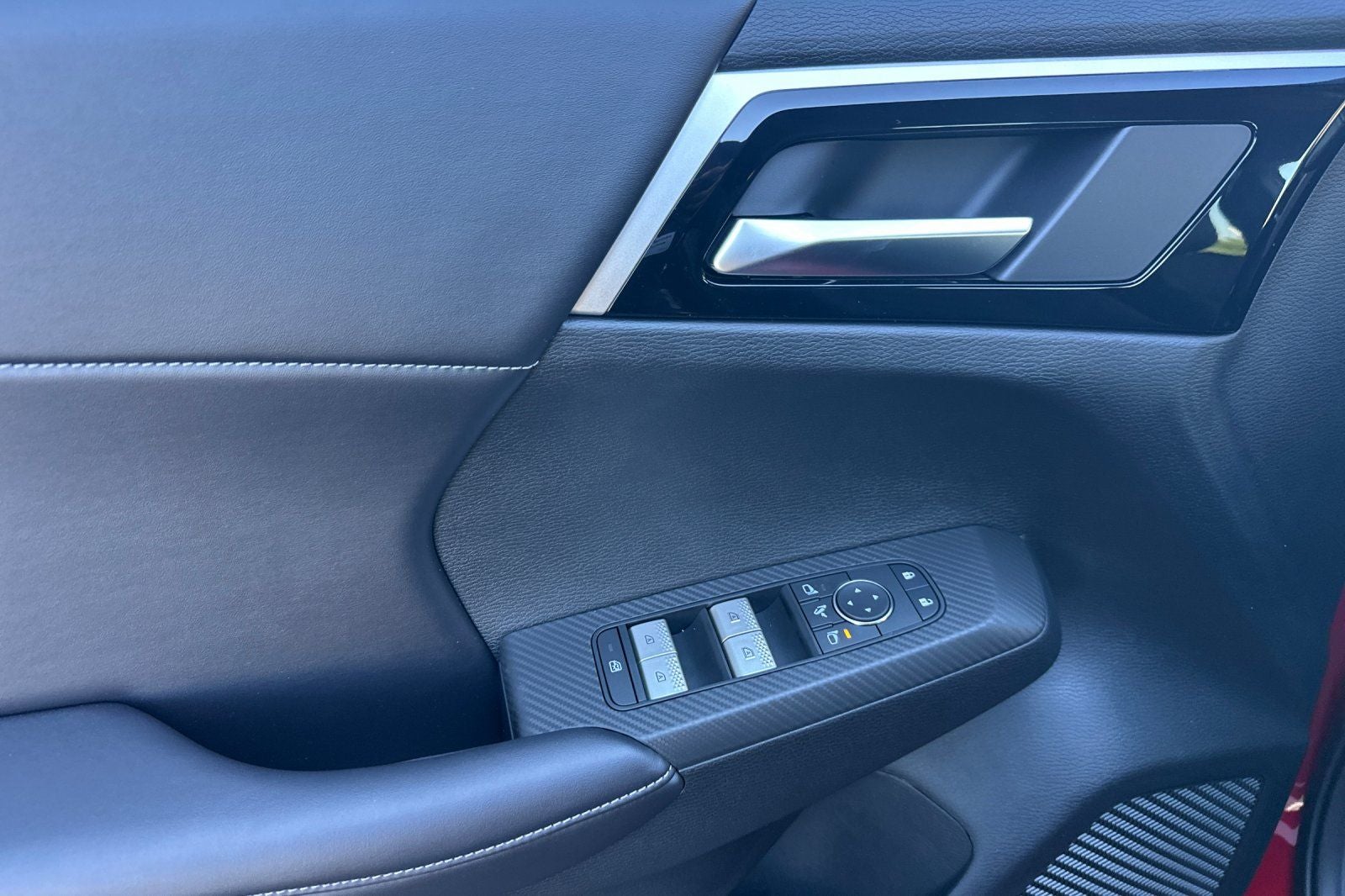 2026 Nissan Rogue SL