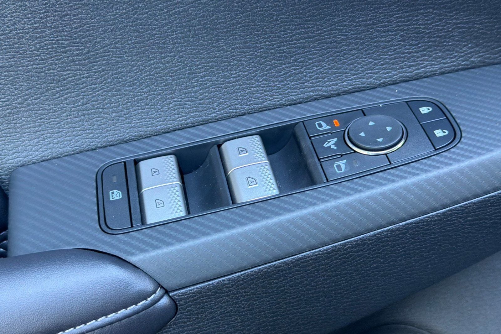 2026 Nissan Rogue Plug-In Hybrid Platinum