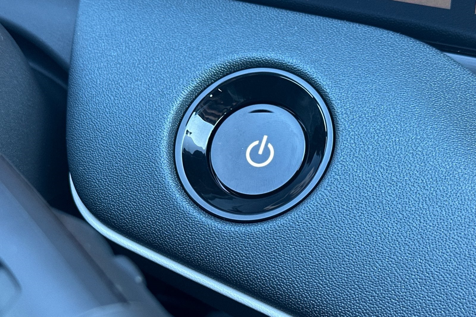 2026 Nissan Leaf PLATINUM+