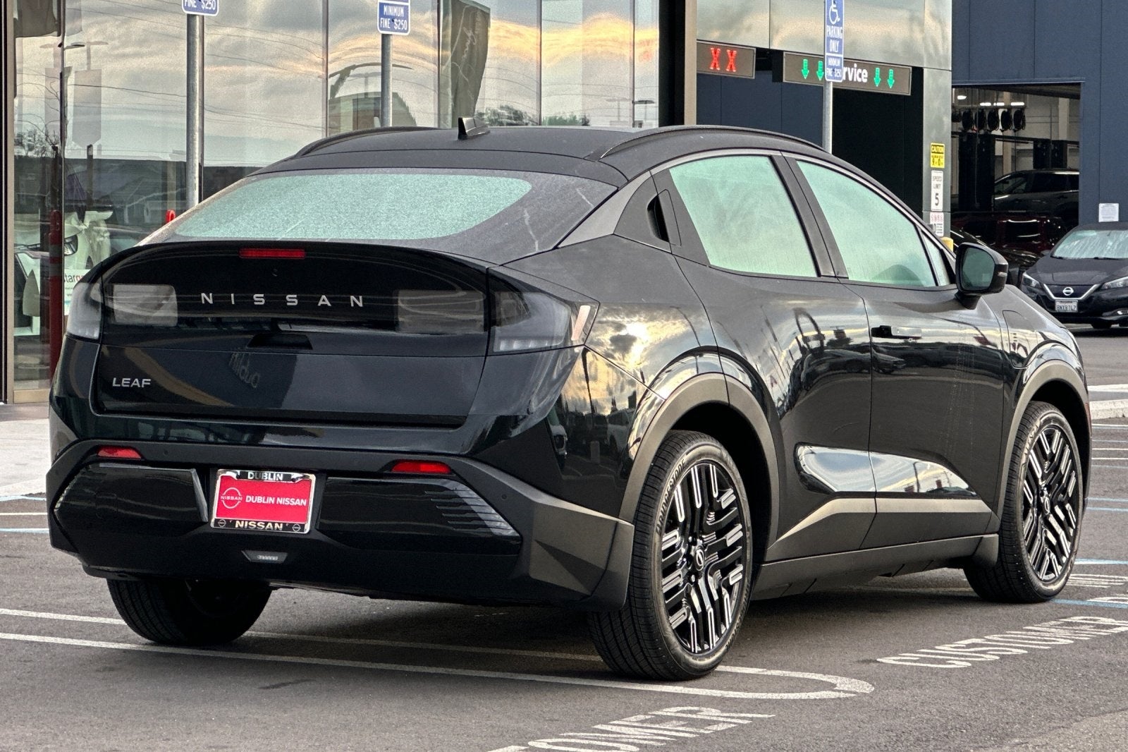 2026 Nissan Leaf PLATINUM+