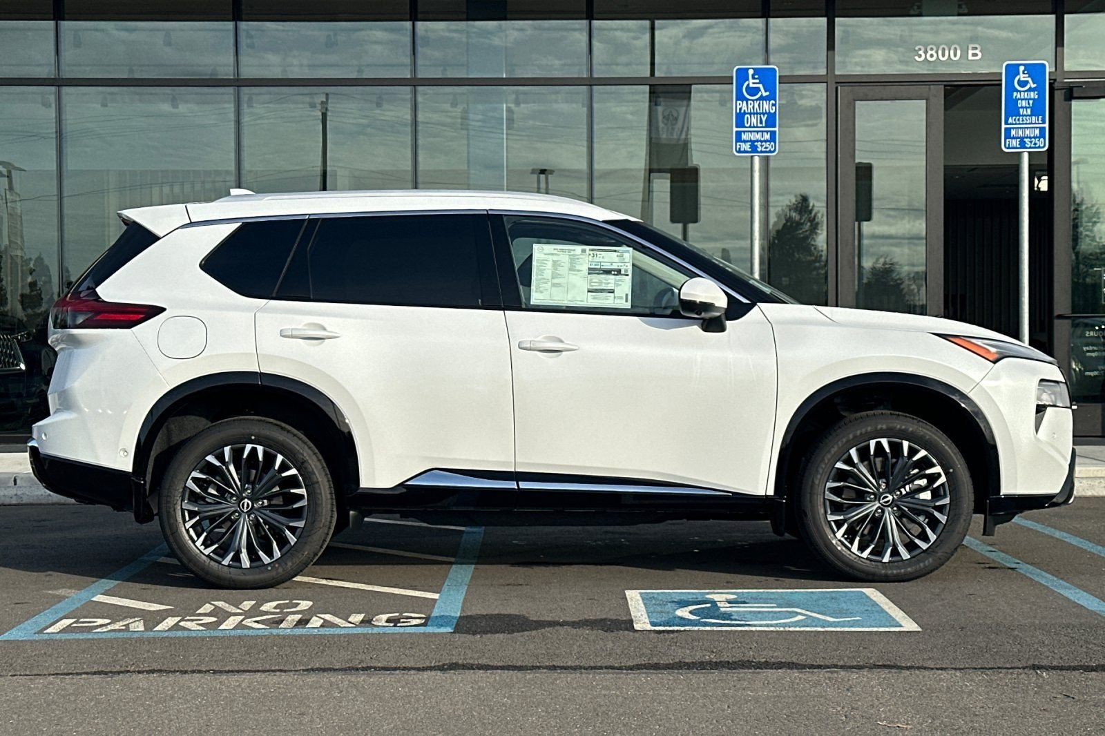 2026 Nissan Rogue Platinum