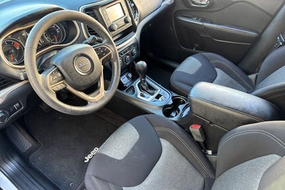 2017 Jeep Cherokee Sport