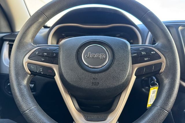 2017 Jeep Cherokee Sport