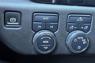 2025 Chevrolet Silverado 1500 LT LT 4WD