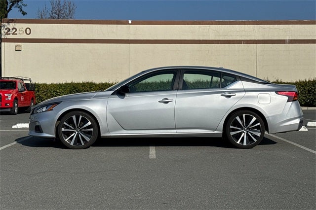 2021 Nissan Altima 2.5 SR SR FWD