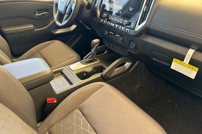 2026 Nissan Frontier Crew Cab SV