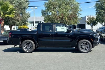 2026 Nissan Frontier Crew Cab SV
