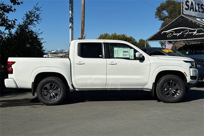 2026 Nissan Frontier Crew Cab SV