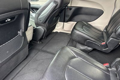 2023 Chrysler Pacifica Touring L TOURING