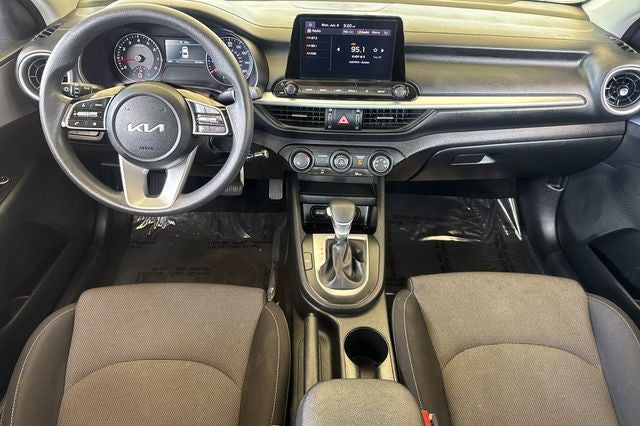 2024 Kia Forte LXS LXS
