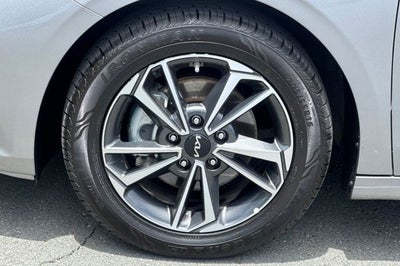 2024 Kia Forte LXS LXS