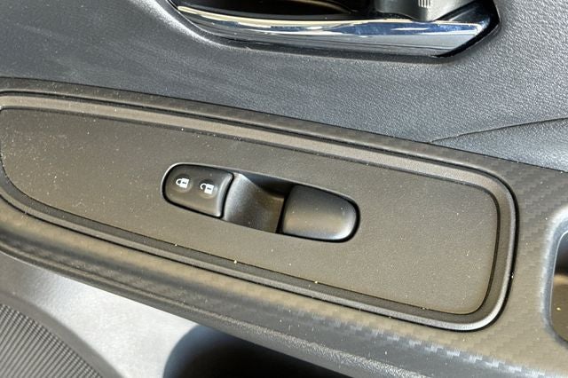 2025 Nissan Versa 1.6 SV SV FWD