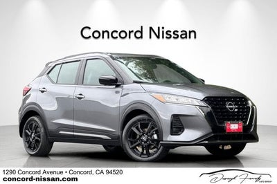 2023 Nissan Kicks SR