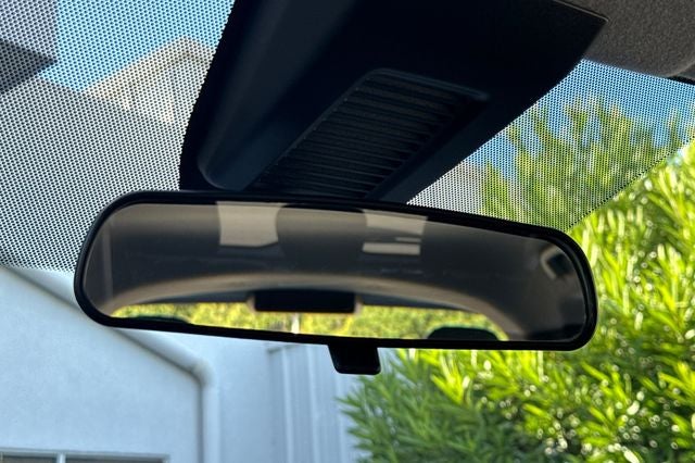 2024 Nissan Kicks SR SR PREMIUM PKG
