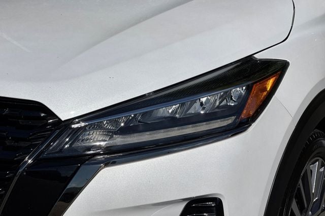 2024 Nissan Kicks SR SR PREMIUM PKG