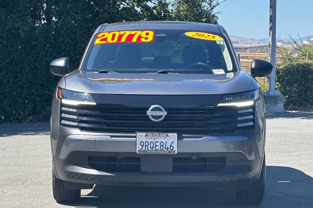 2025 Nissan Kicks S
