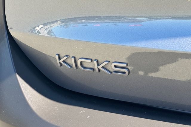 2025 Nissan Kicks S