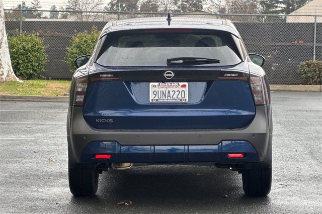 2025 Nissan Kicks SV