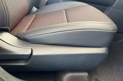 2025 Nissan Kicks SR AWD