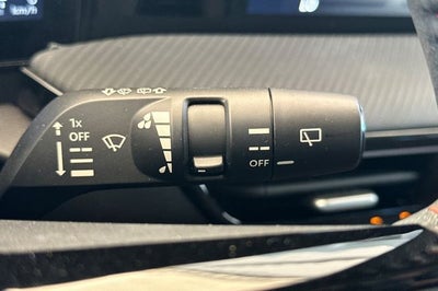 2025 Nissan Kicks SR AWD