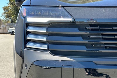 2025 Nissan Kicks SR AWD