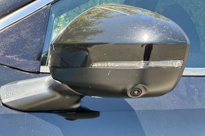 2025 Nissan Kicks SR AWD