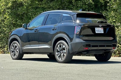 2025 Nissan Kicks SR AWD
