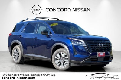 2026 Nissan Pathfinder SV