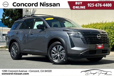 2026 Nissan Pathfinder SV